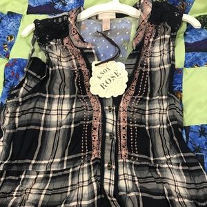 Knox Rose sleeveless top